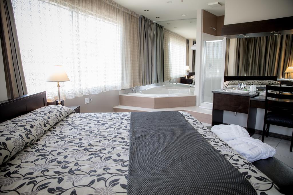 Hotel Charlemagne Værelse billede